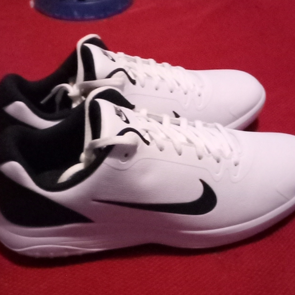 Mens Nike Infinity G Sneakers no size 11. - Picture 4 of 10